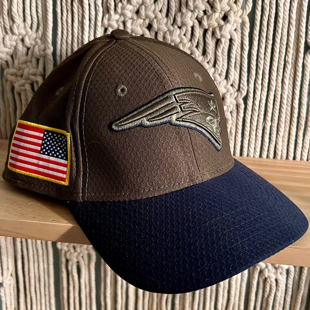 Patriots salute to service cap, youth osfa